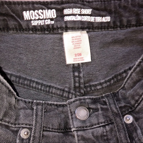 Mossimo sz 2 high rise denim distressed shorts - Picture 3 of 3